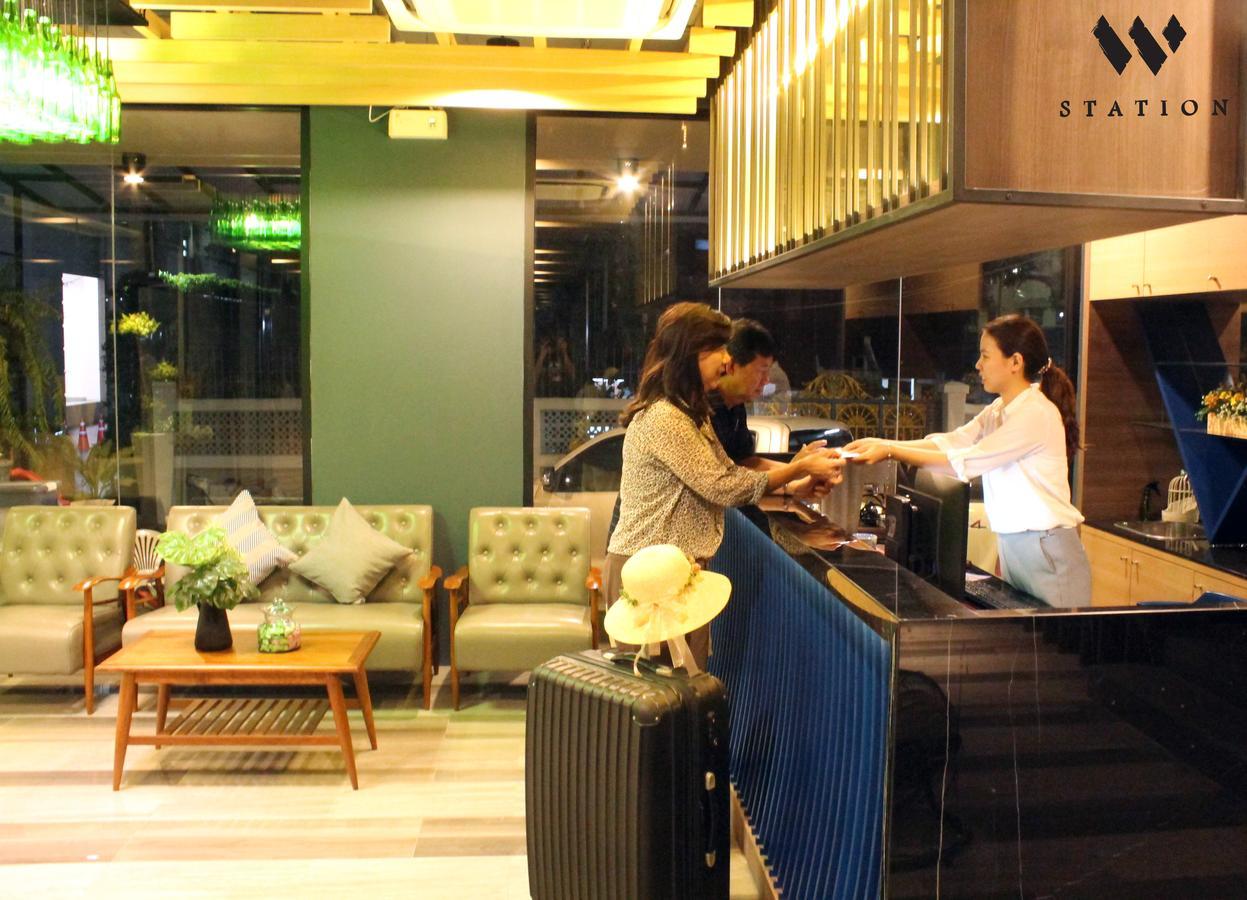Hotel W Station à Bangkok Extérieur photo